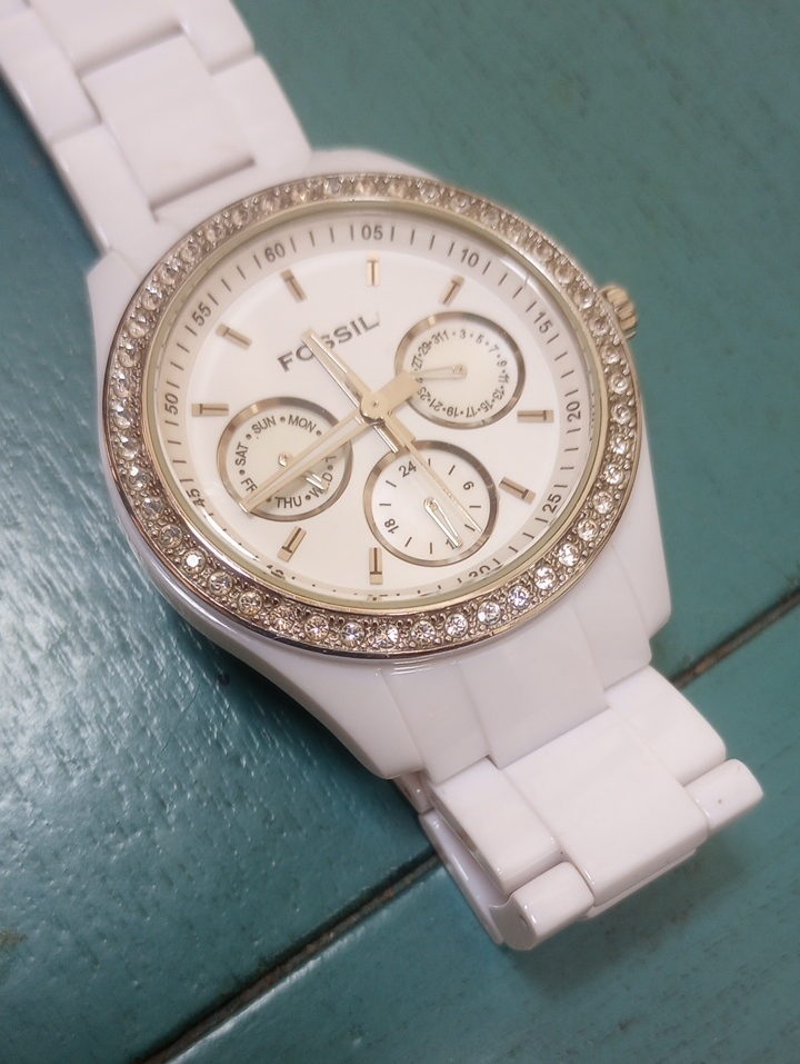 Fossil White Ceramic Watch With CrystalStudded Gold Bezel